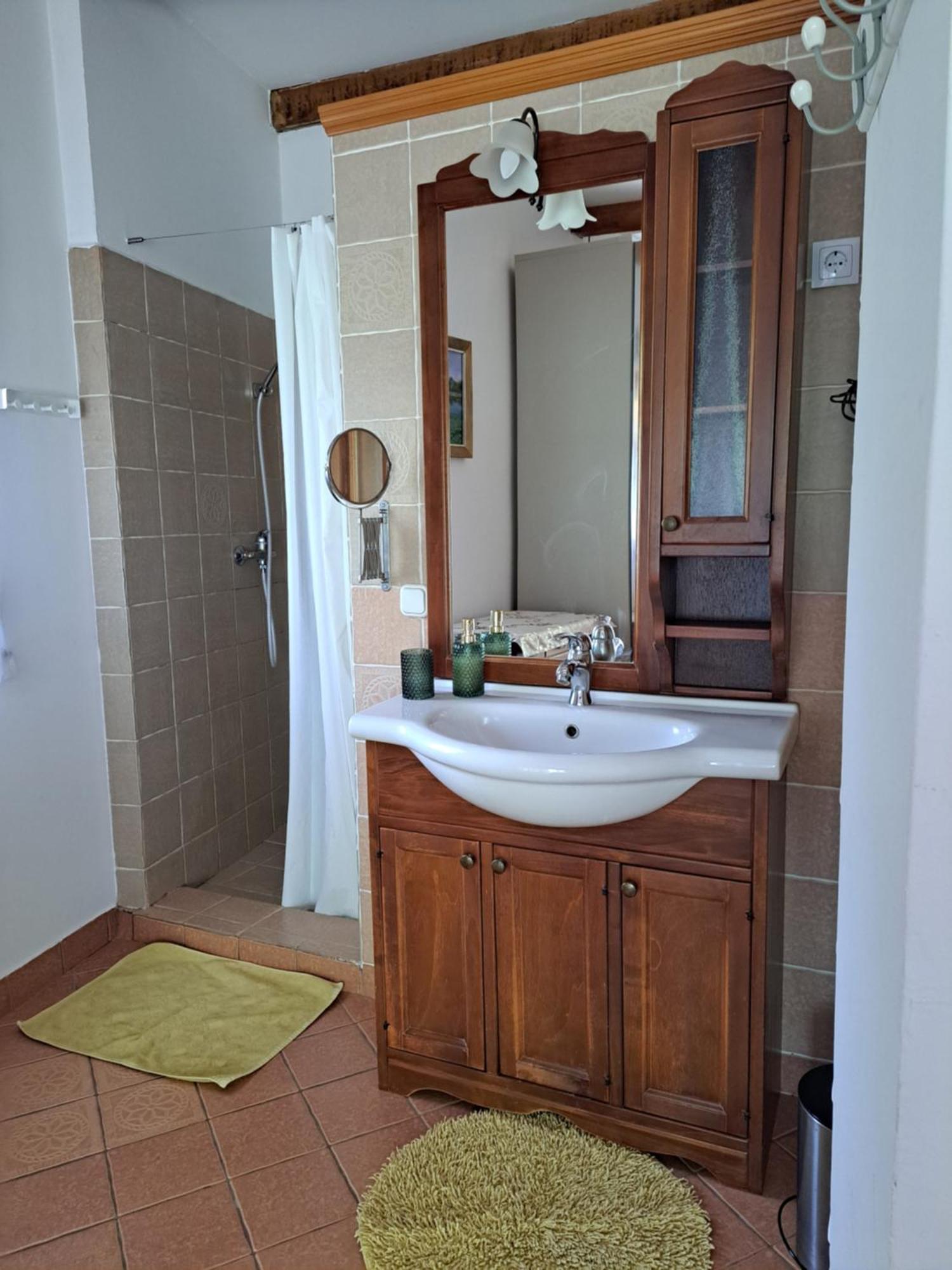 Mediterran Apartman ペーチ エクステリア 写真