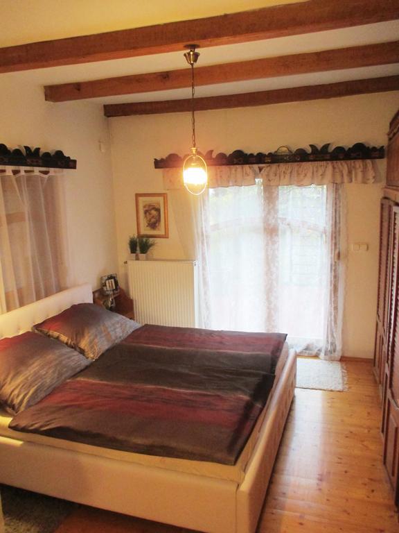 Mediterran Apartman ペーチ エクステリア 写真